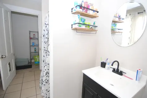 22 Beech Street Nashua NH 03060
