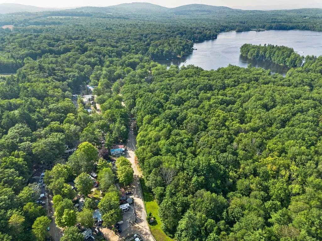 184 Pocahontas Lane Rochester NH 03839