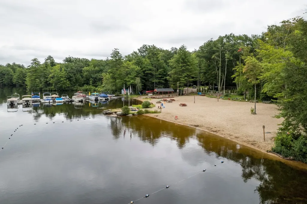 184 Pocahontas Lane Rochester NH 03839