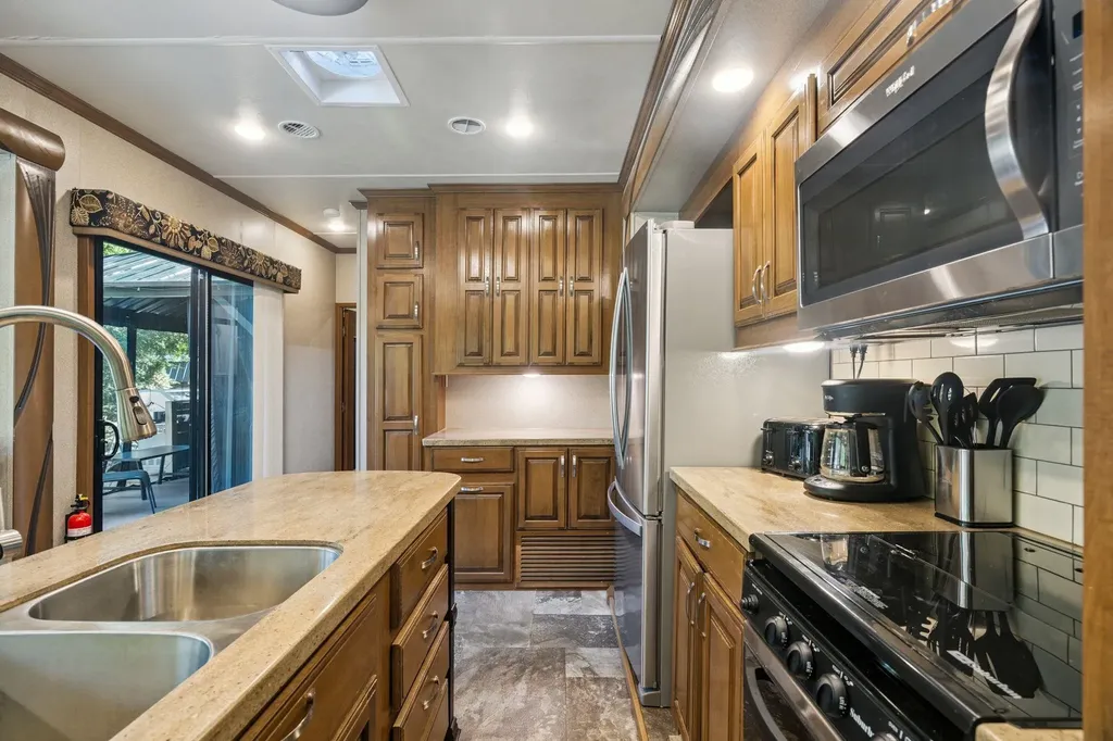 184 Pocahontas Lane Rochester NH 03839