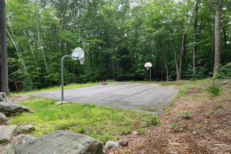 184 Pocahontas Lane Rochester NH 03839