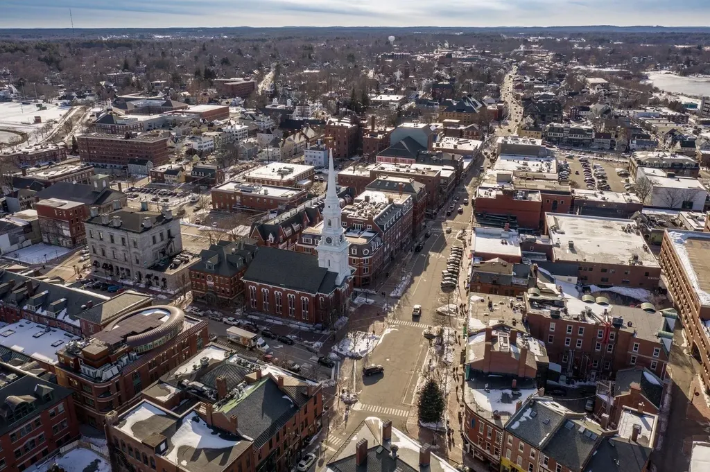18 Congress Street Portsmouth NH 03801