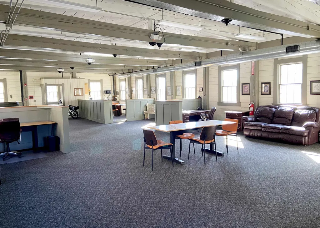 30R Hampshire Street Methuen MA 01844