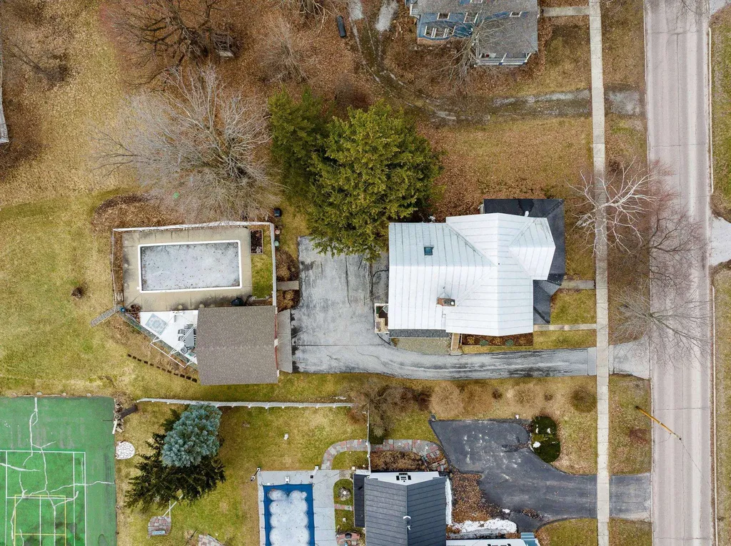 92 High Street St. Albans City VT 05478