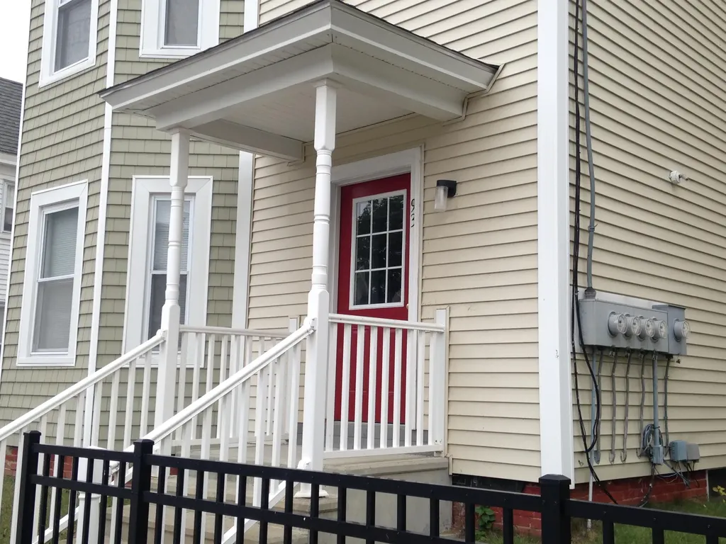 93 Second Street Manchester NH 03103