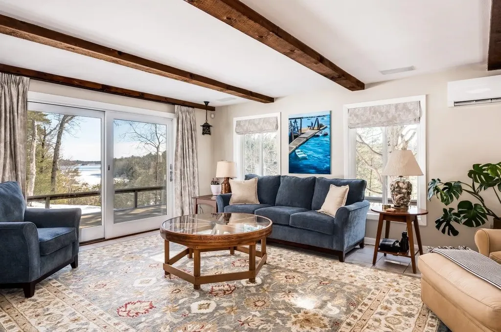 367 Durham Point Road Durham NH 03824