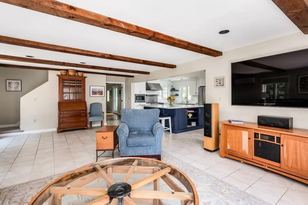 367 Durham Point Road Durham NH 03824