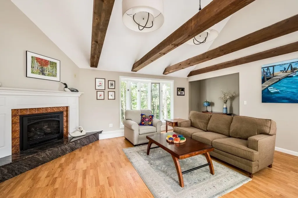 367 Durham Point Road Durham NH 03824