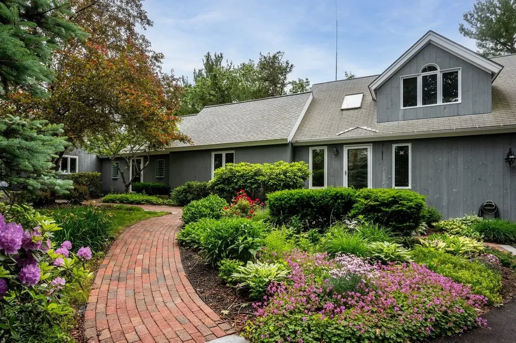 367 Durham Point Road Durham NH 03824