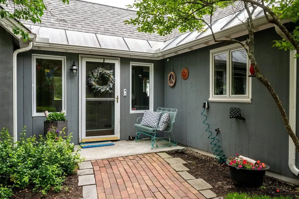 367 Durham Point Road Durham NH 03824