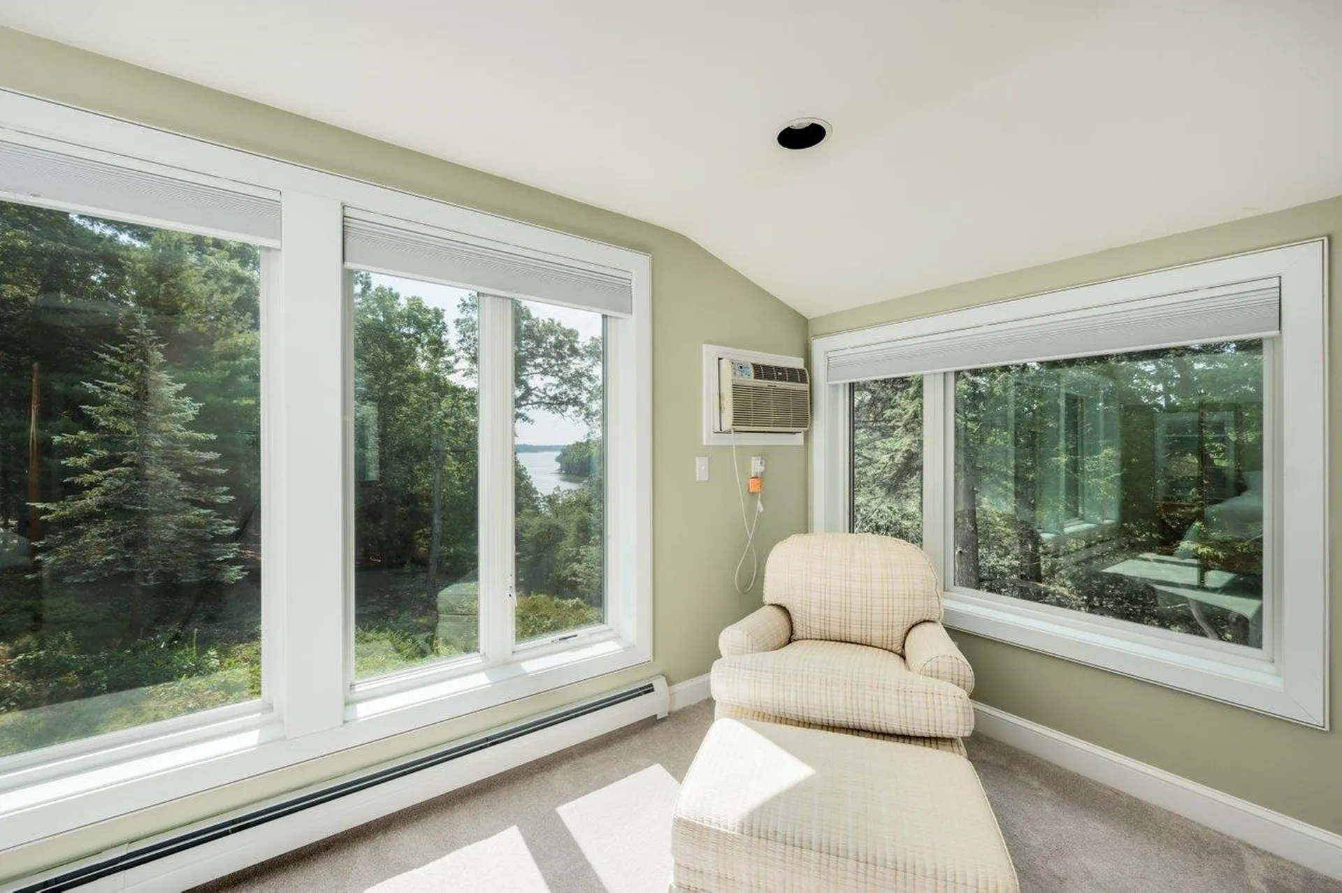 367 Durham Point Road Durham NH 03824