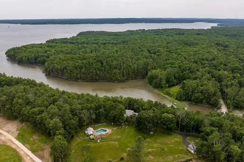 367 Durham Point Road Durham NH 03824