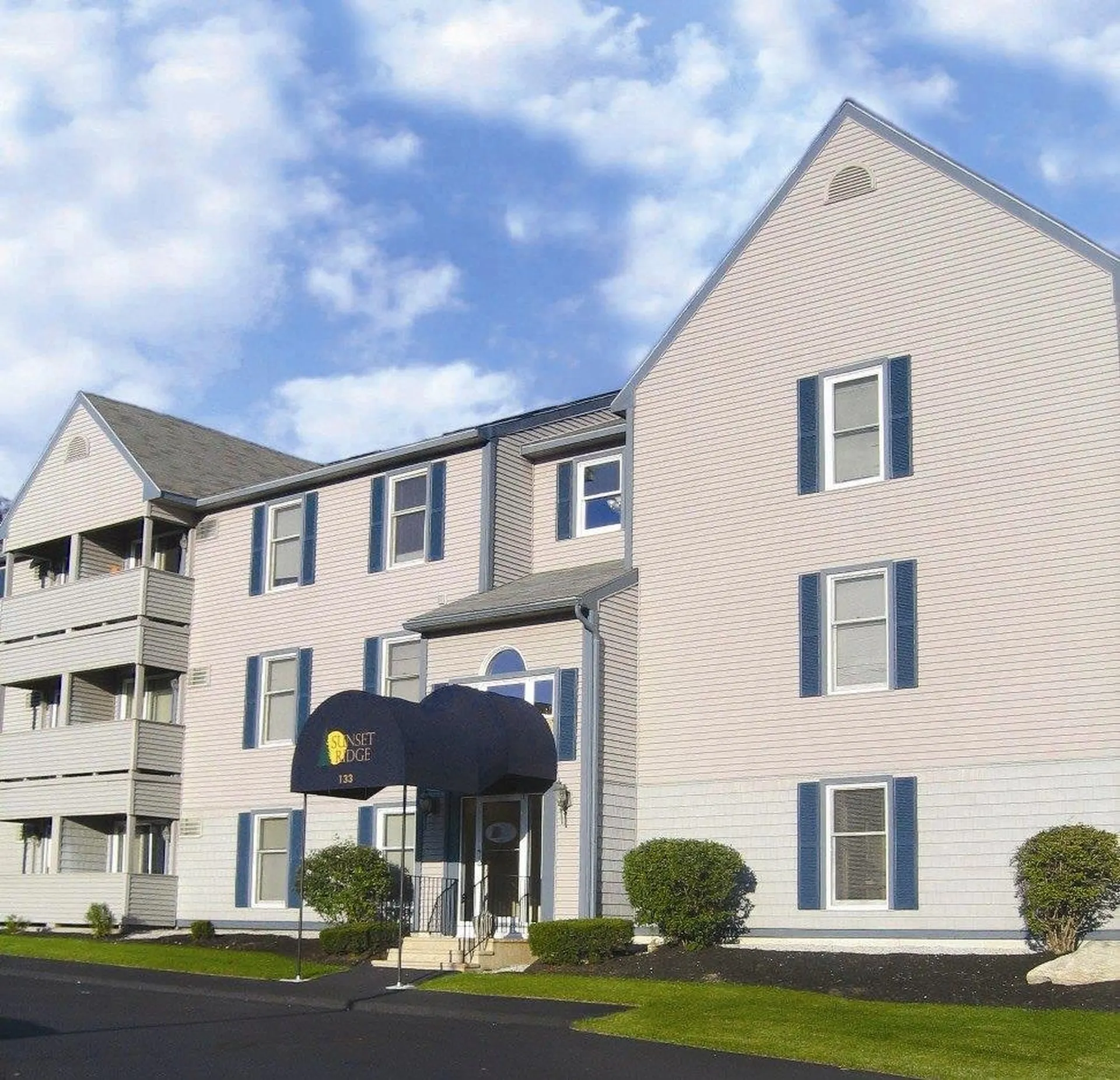 175 Eastern Avenue Manchester NH 03104