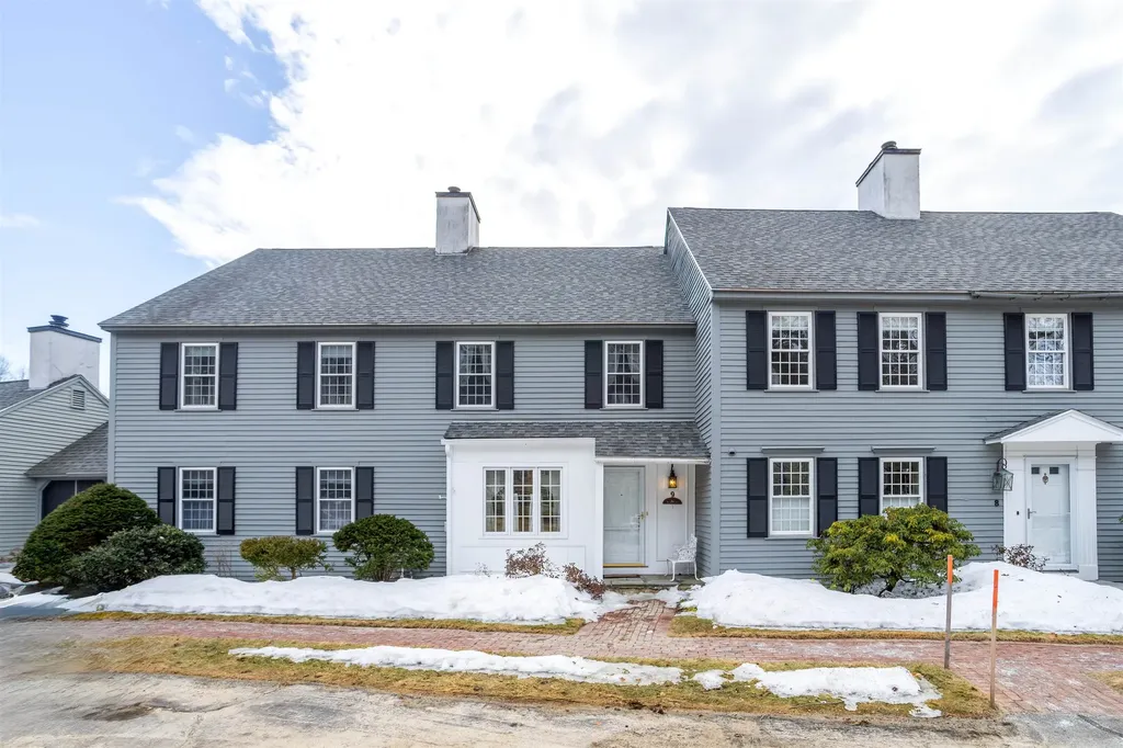 9 Governor Square Peterborough NH 03458