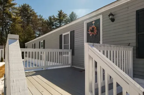 7 Lynn Lane Rochester NH 03867-5157