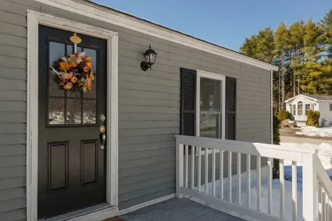 7 Lynn Lane Rochester NH 03867-5157
