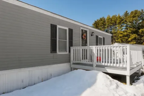 7 Lynn Lane Rochester NH 03867-5157