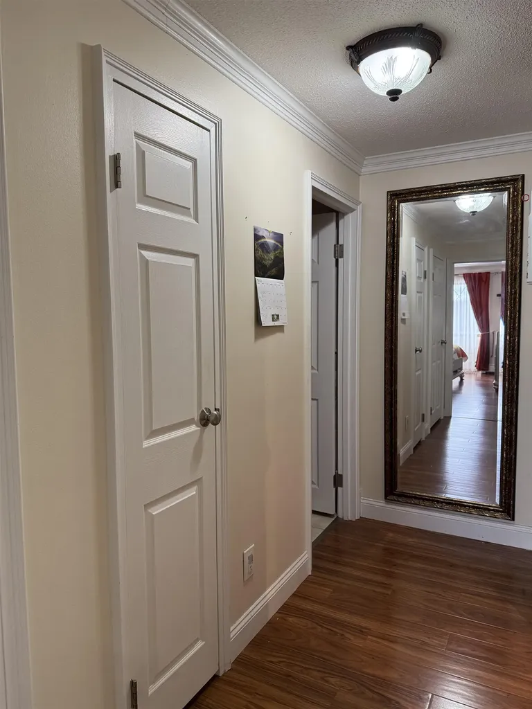 5 Silvestri Circle Derry NH 03038