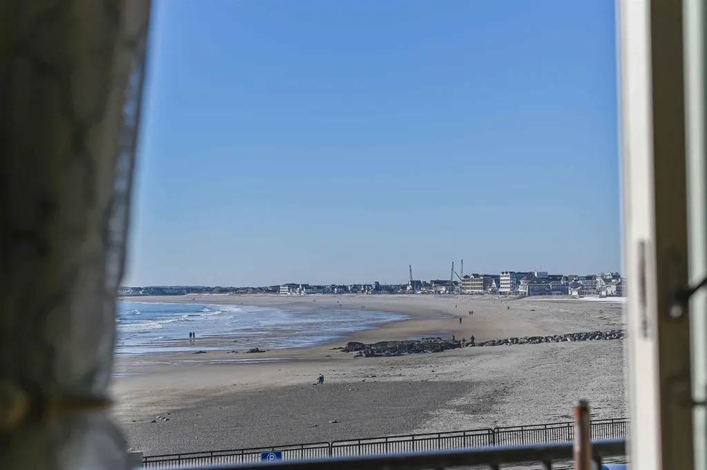 407 Ocean Boulevard Hampton NH 03842