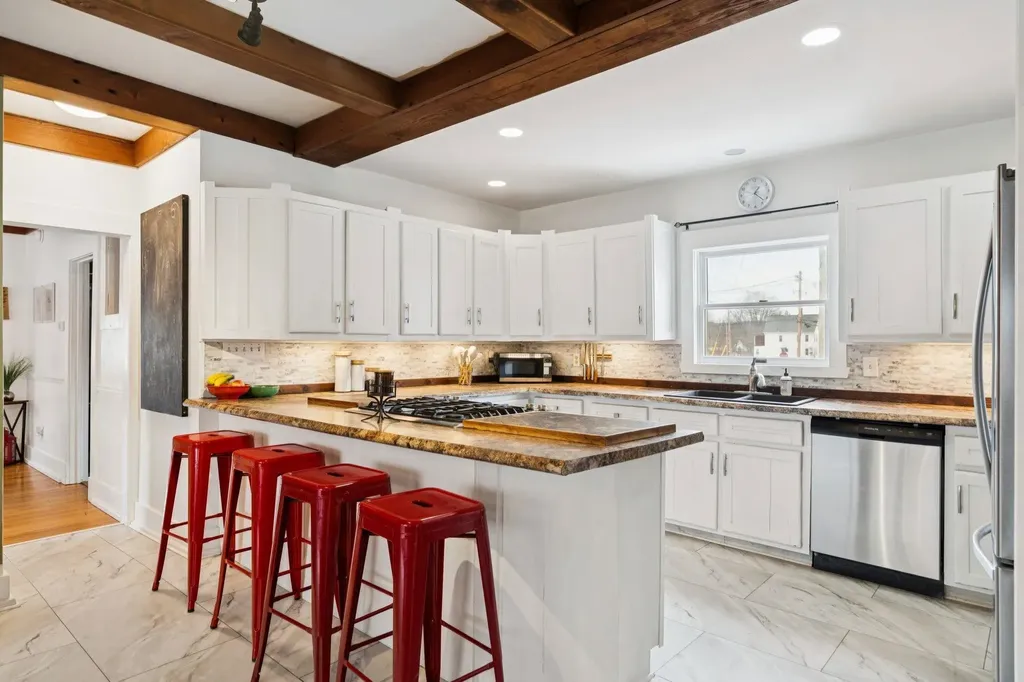 80 Laurel Street Newport NH 03773