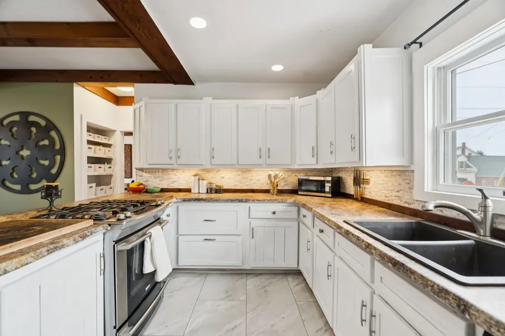 80 Laurel Street Newport NH 03773