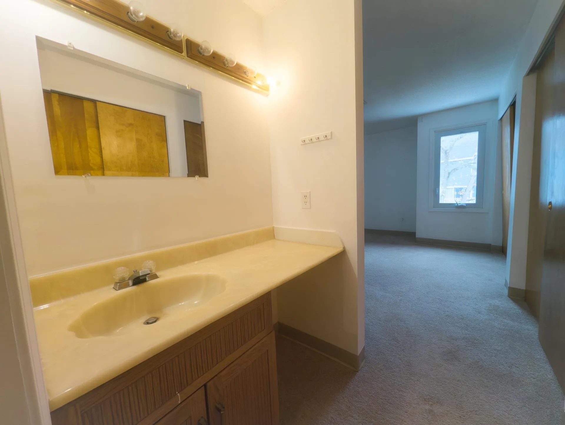 60 Merrimack Drive Merrimack NH 03054