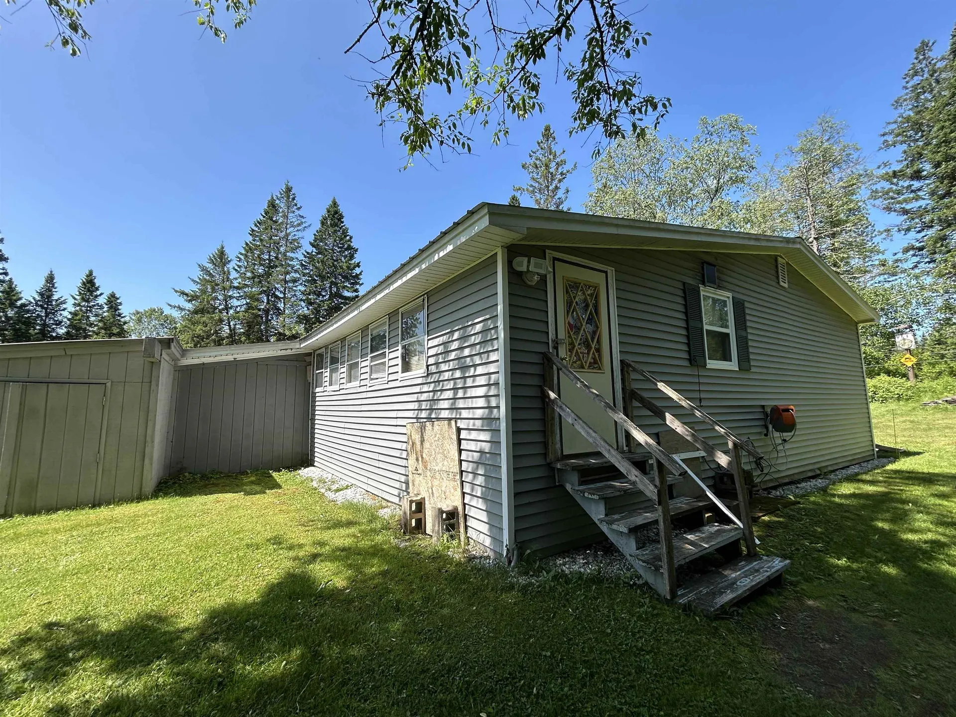 26 Dalton Road Pittsburg NH 03592