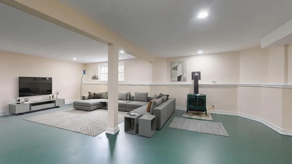 20 Robin Lane Charlotte VT 05445