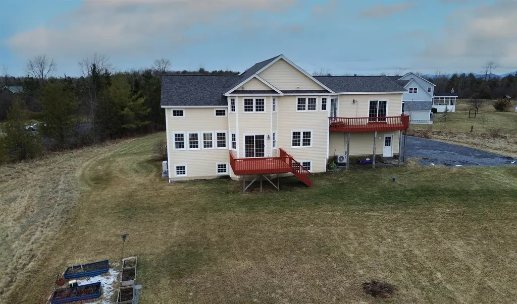 20 Robin Lane Charlotte VT 05445