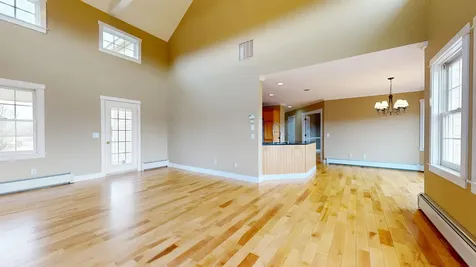 20 Robin Lane Charlotte VT 05445