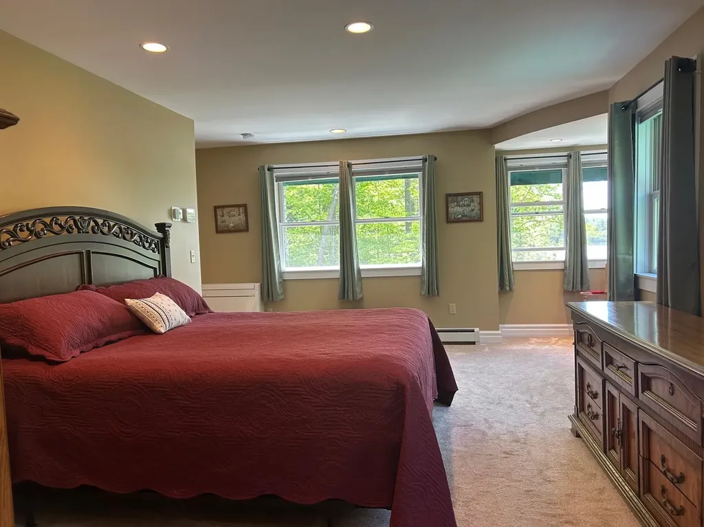 41 Hermit Lake Road Sanbornton NH 03269