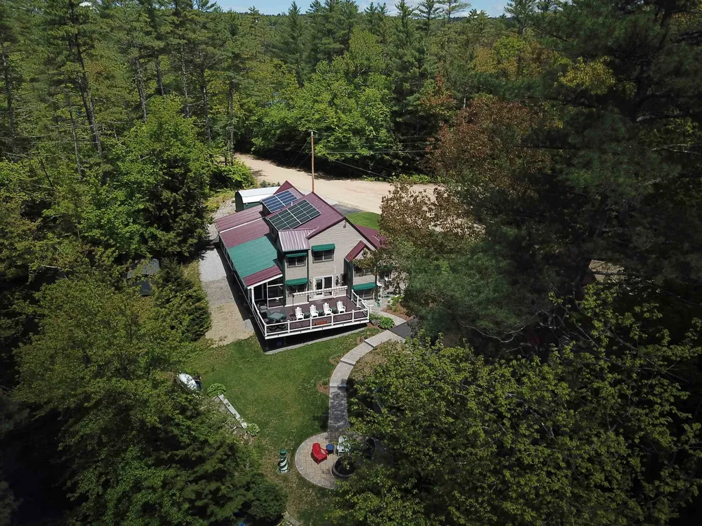 41 Hermit Lake Road Sanbornton NH 03269