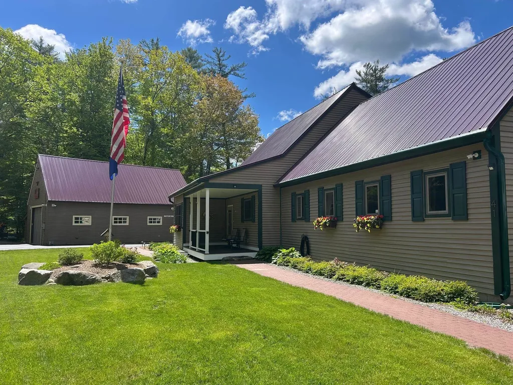 41 Hermit Lake Road Sanbornton NH 03269