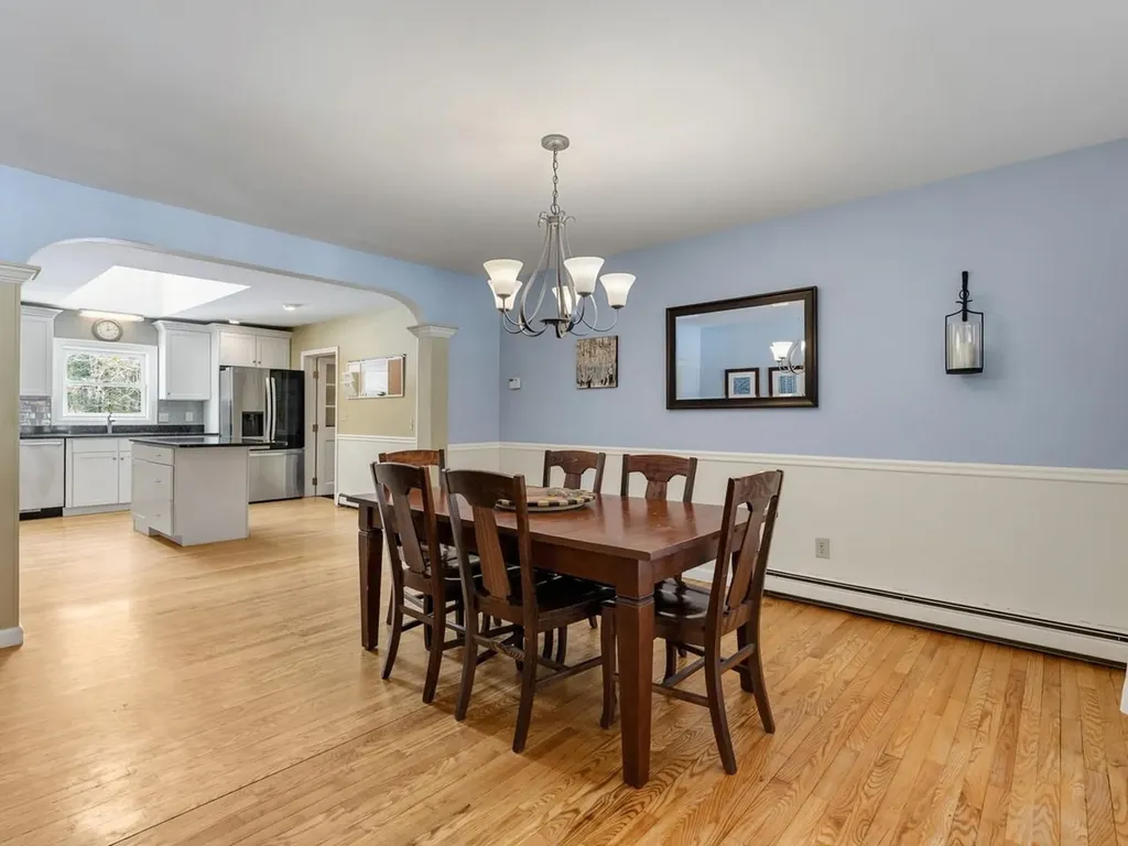 60 Catella Road Essex VT 05452