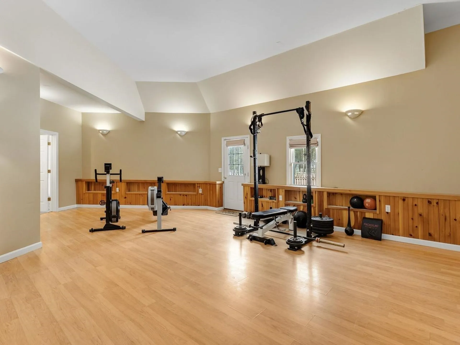 60 Catella Road Essex VT 05452