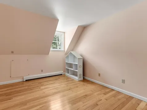 60 Catella Road Essex VT 05452