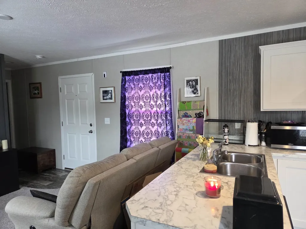 21 Turkey Jim Road Campton NH 03223