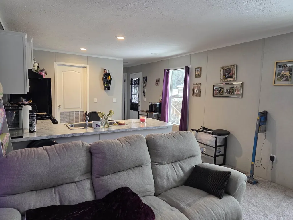 21 Turkey Jim Road Campton NH 03223