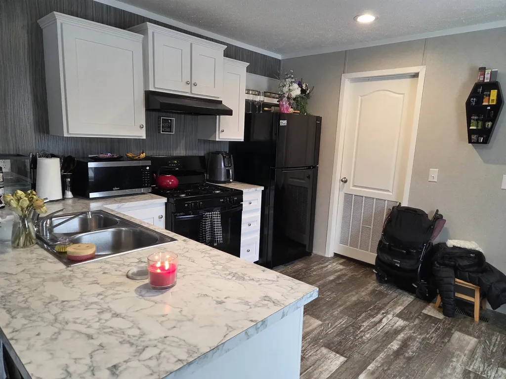 21 Turkey Jim Road Campton NH 03223