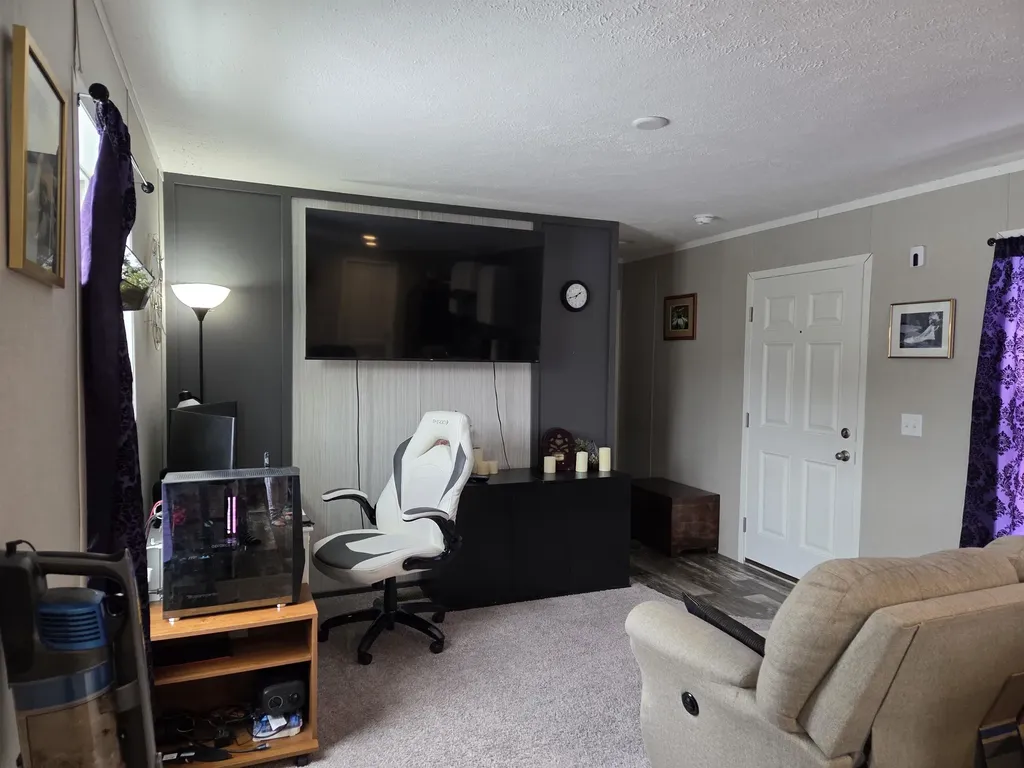 21 Turkey Jim Road Campton NH 03223