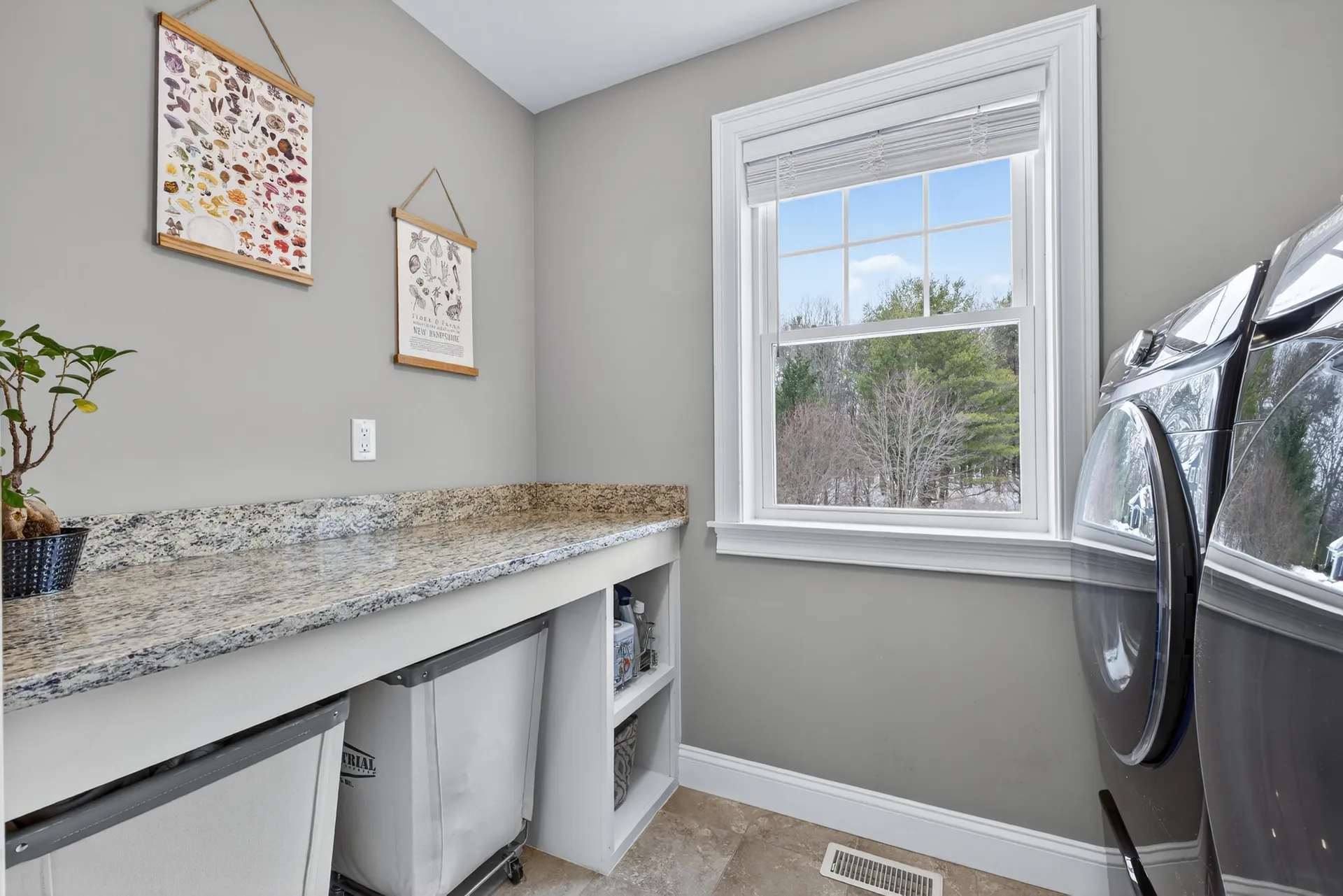 25 Schooner Drive Dover NH 03820
