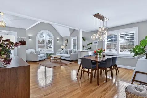 25 Schooner Drive Dover NH 03820