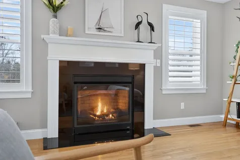 25 Schooner Drive Dover NH 03820