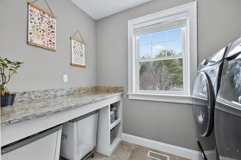 25 Schooner Drive Dover NH 03820