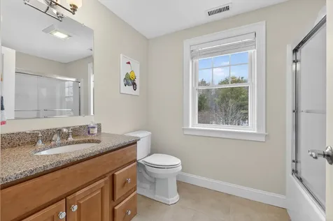 25 Schooner Drive Dover NH 03820