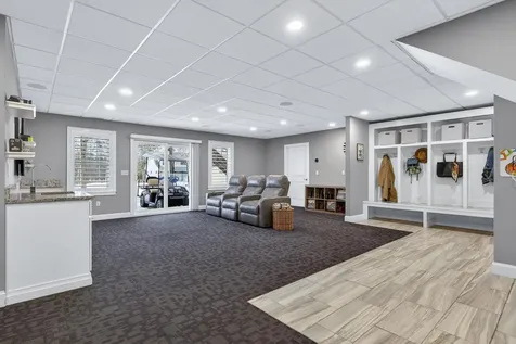 25 Schooner Drive Dover NH 03820