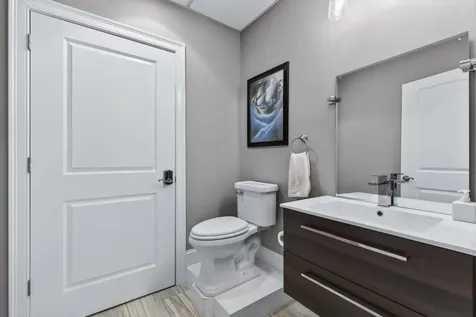 25 Schooner Drive Dover NH 03820