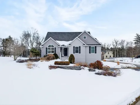 25 Schooner Drive Dover NH 03820