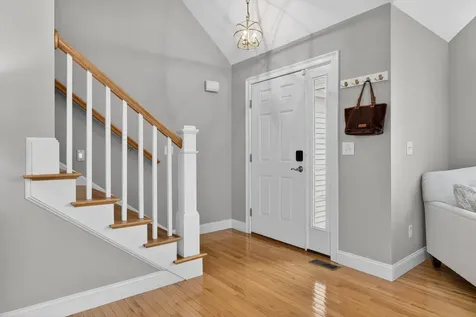 25 Schooner Drive Dover NH 03820