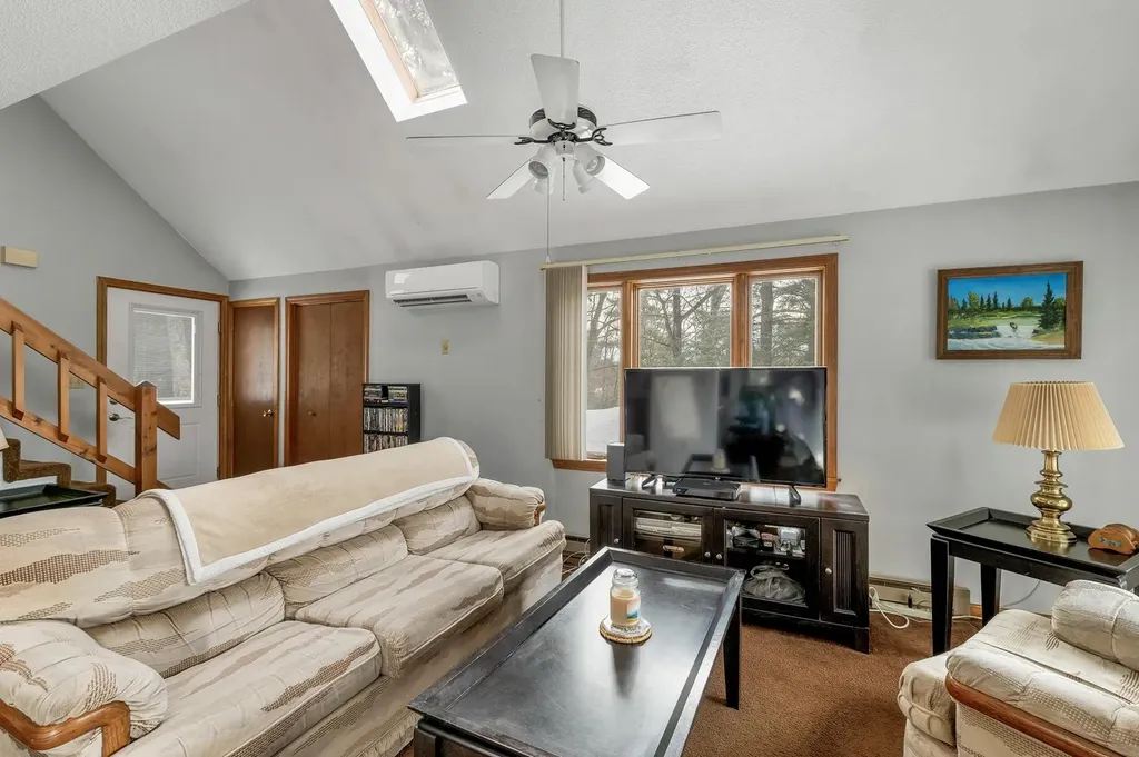 60 Northpointe Road Thornton NH 03285